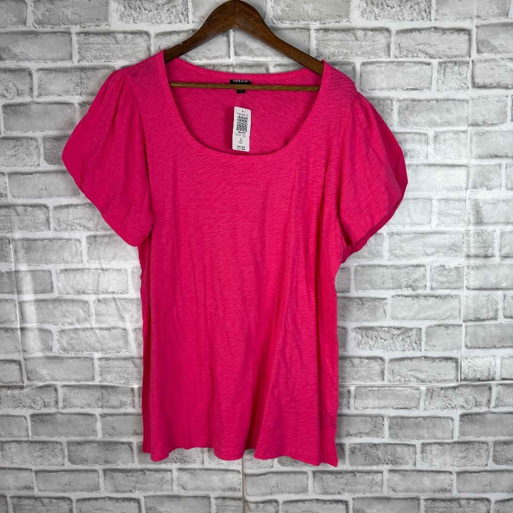 Torrid Fandango Hot Pink Puff Short Sleeve Round Neck T-Shirt Top Womens 2X NWT